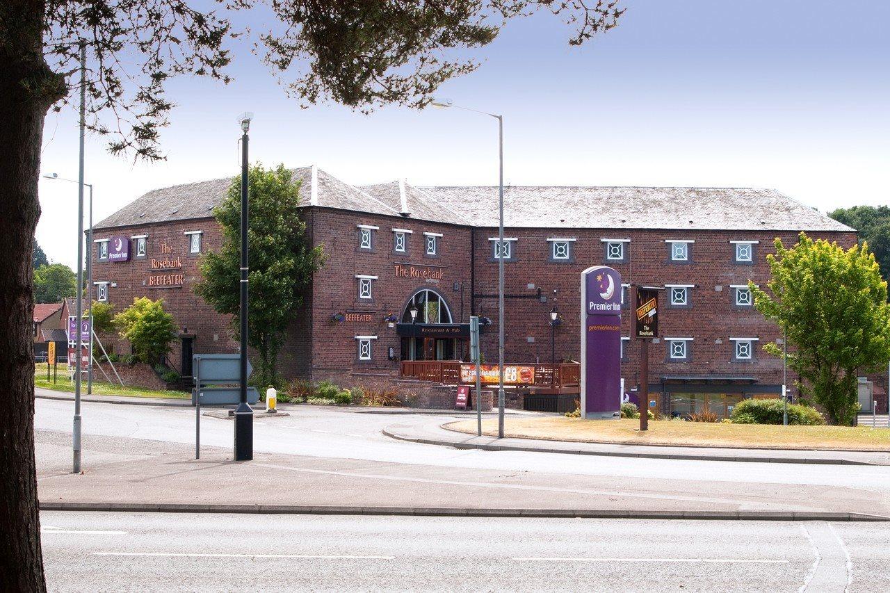 Premier Inn Falkirk Central Camelon Exterior photo